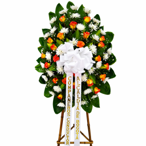 corona funebre crisantemos y rosa naranja